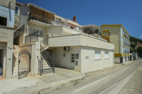  Guesthouse Lamia  Неум